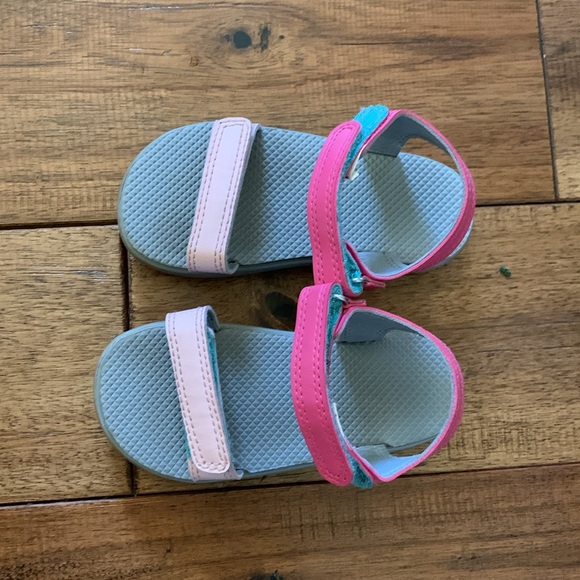 Ten Little Toddler Sandals - Picture 2 of 4